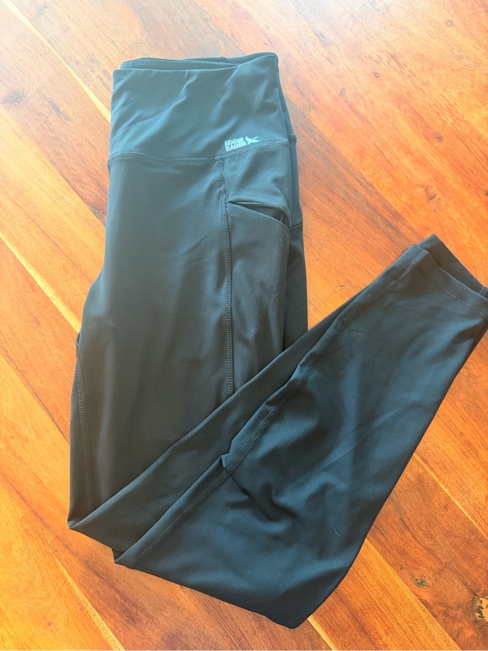 Eddie Bauer Guide TREX Black High-Waist  7/8 Leggings with Side Zipper Pockets